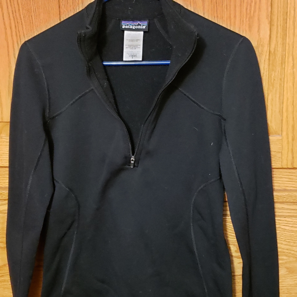 Patagonia 1/2 zip fleece